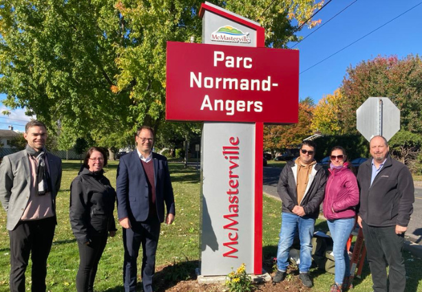 Normand Angers intègre la toponymie de McMasterville : Le parc des Érables devient le parc Normand-Angers
