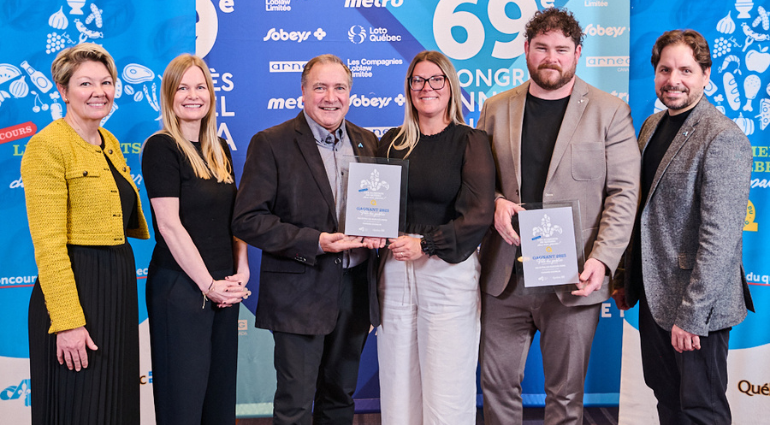 Les Marchés Pepin McMasterville en collaboration avec Fumoirs Gosselin remportent le Prix du public au concours Les Aliments du Québec dans mon panier!